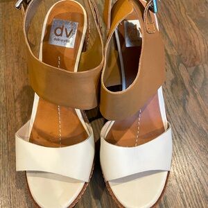 Dolce vite wedges, like new condition, brown and white color block
